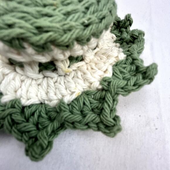 Handmade Pin Cushion Hat crochet green and white NWT USA 6 inches round - Picture 3 of 6